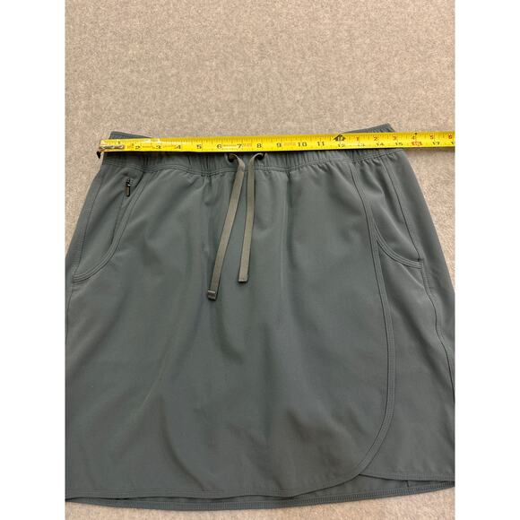 Patagonia Fleetwith Adjustable Skort –Slate Blue – Size Medium with UPF40 - Picture 8 of 9